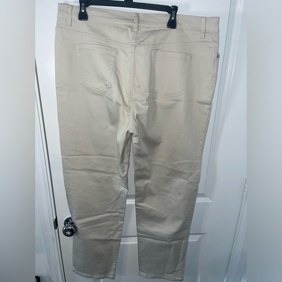 Gloria Vanderbilt Cotton Spandex Amanda Khaki Light Tan Logo Pockets Pants Sz 18 - Picture 2 of 12